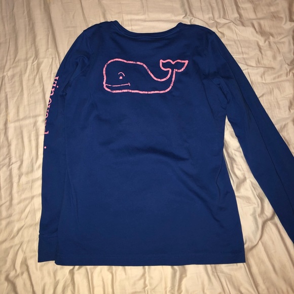 Women’s Vineyard Vines shirt - Picture 2 of 3